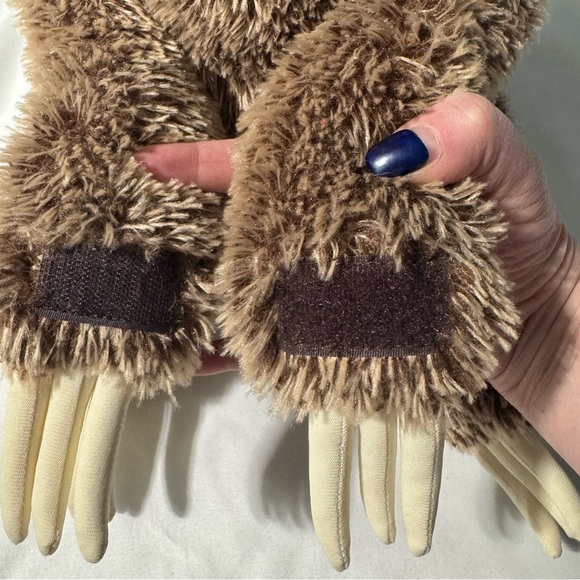 Aurora Destination Nation Sloth Plush – 12” – Brown – Velcro Paws - Picture 4 of 9